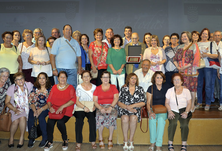 Homenaje a las personas mayores con motivo de su Día Internacional
