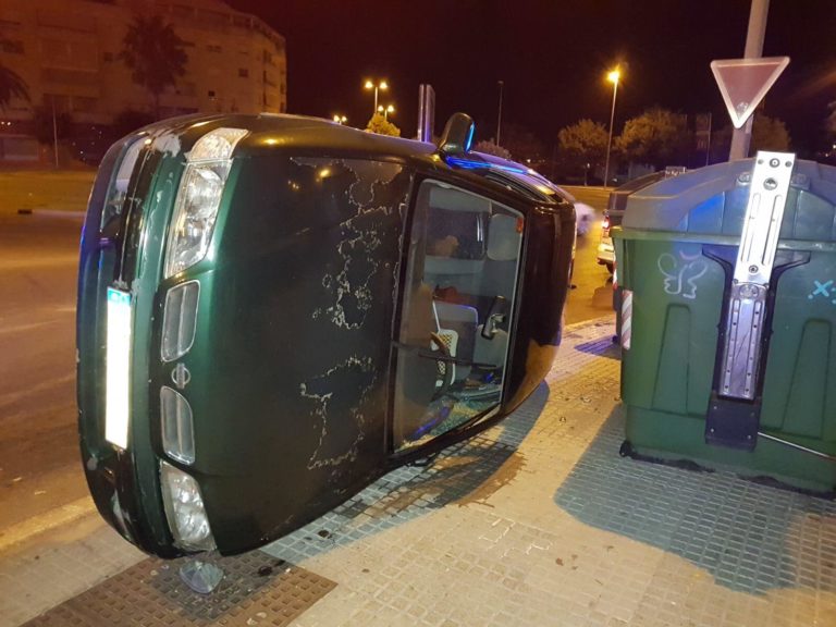 El 092 interviene en un accidente de tráfico y detiene al conductor por alcoholemia