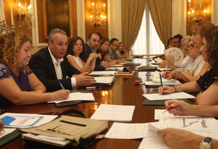 El Consejo Provincial de Participación Ciudadana acuerda redactar un nuevo reglamento