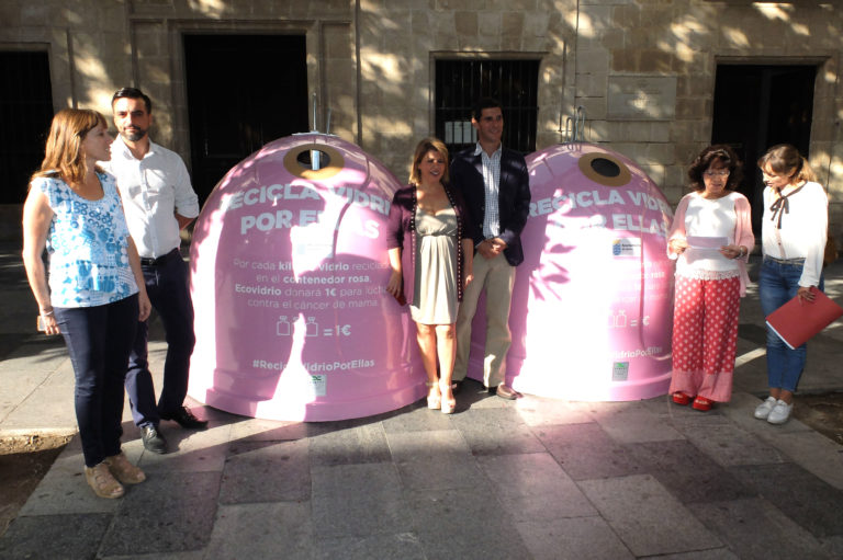 Ayuntamiento y Ecovidrio impulsan la campaña ‘Recicla vidrio por ellas’ con motivo del Día contra el Cáncer de Mama