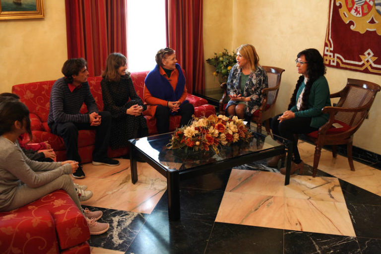 El Ayuntamiento concede ayudas de 500.000 euros a 261 familias para pagar el alquiler de sus viviendas