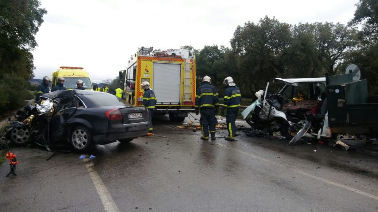 Un fallecido y un herido grave en un accidente de tráfico en San José del Valle