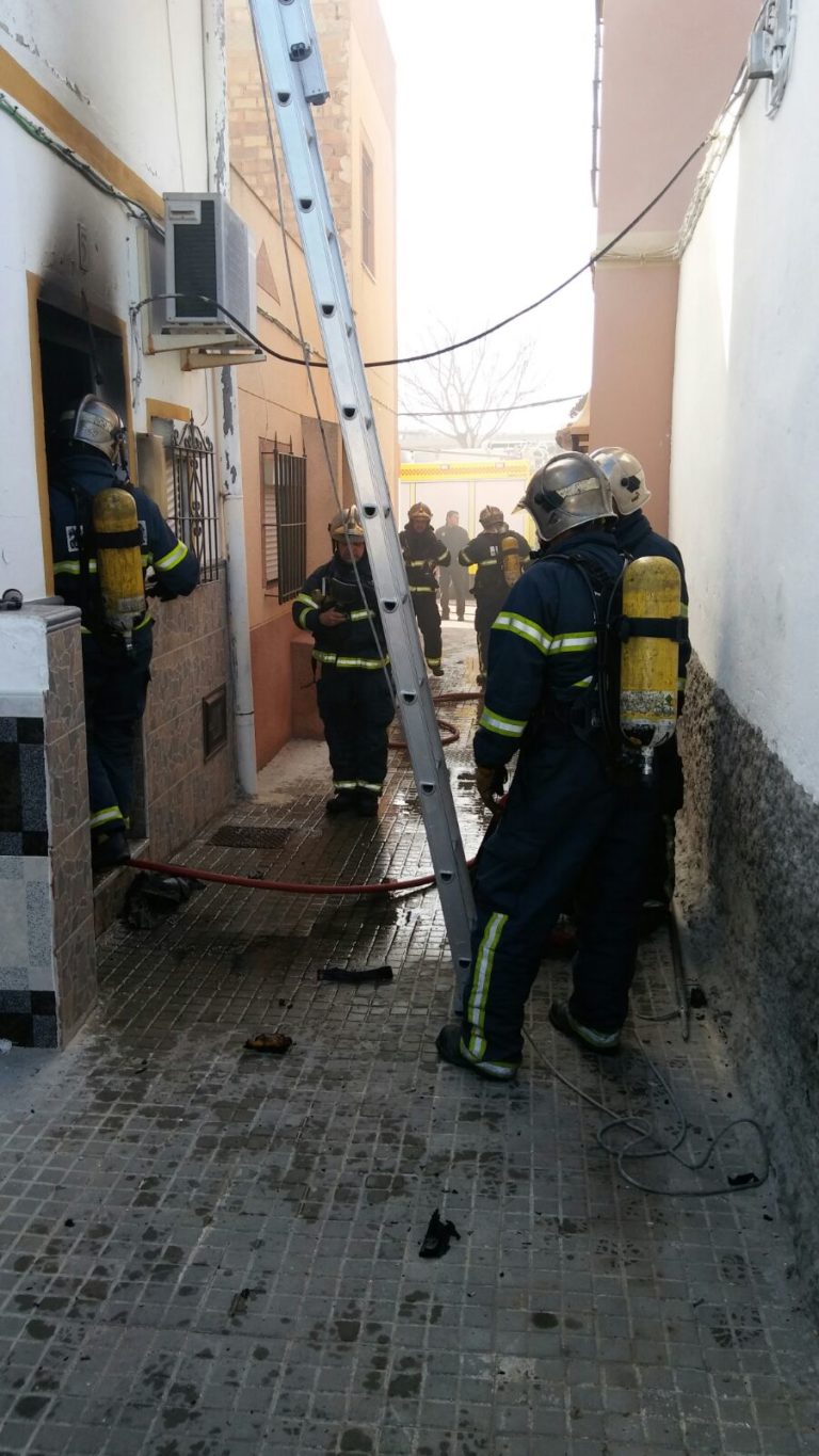 Un fallecido a causa de incendio de una vivienda en Las Delicias