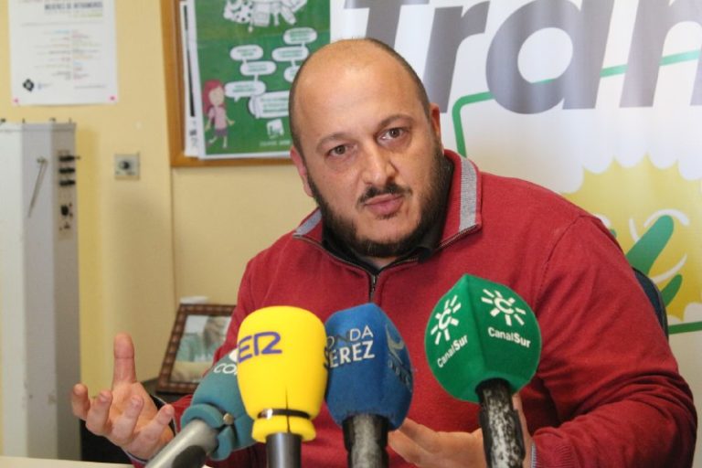 IU  pide una reunión “a tres bandas” para desbloquear el convenio de Ayuda a Domicilio