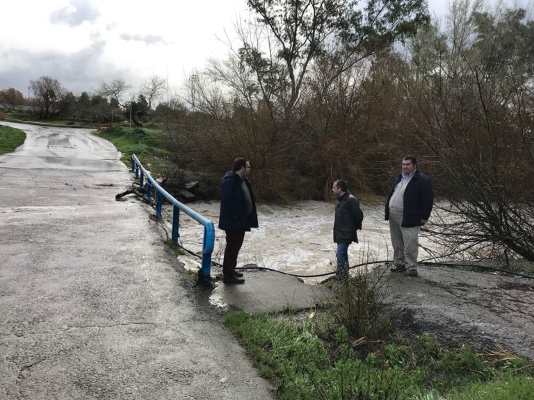 El PP pide que la Junta limpie el cauce del Río a la altura de La Barca