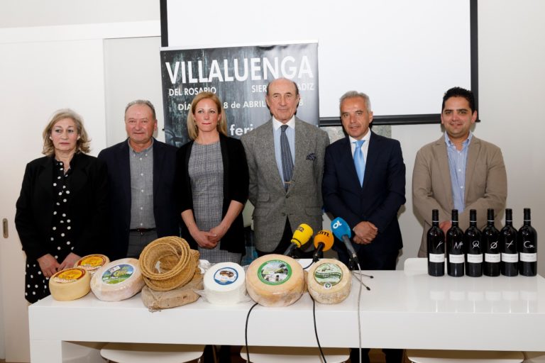 El Consejo del Jerez acogió una cata de quesos y vino para presentar la Feria del Queso de Villaluenga