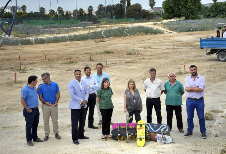 El Ayuntamiento inicia las obras del ‘Centro Skate-Park Chapín’ que será referente en Andalucía