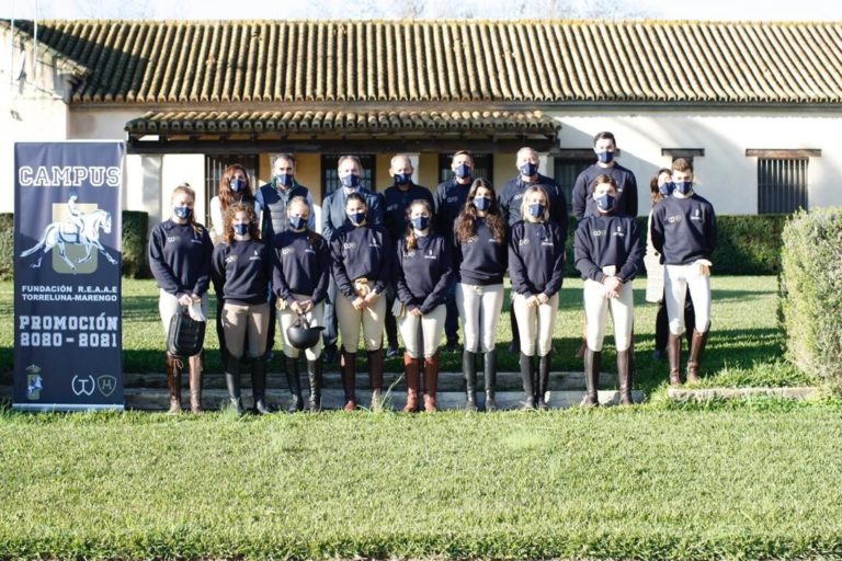 La Real Escuela Andaluza del Arte Ecuestre<br>firma un acuerdo formativo con las yeguadas<br>“Torreluna” – “El Marengo”