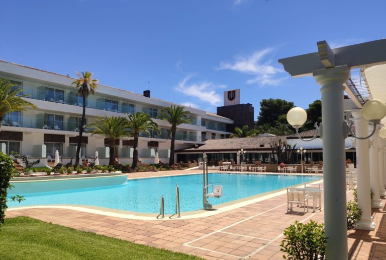 Hoteles HACE cierra temporalmente el restaurante AQ35 y el Hotel Jerez & Spa