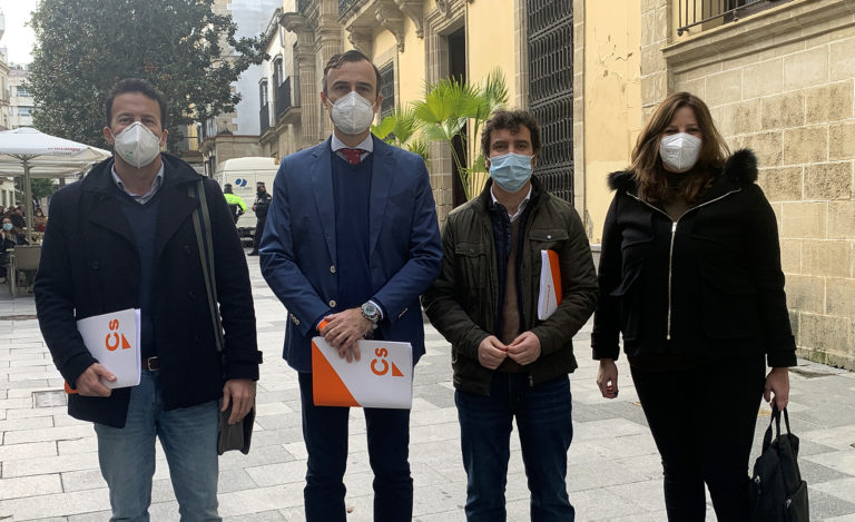 Ciudadanos celebra la adhesión del Ayuntamiento al compromiso de cesar o pedir la dimisión de cargos públicos que se salten el plan de vacunación