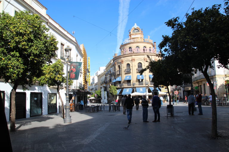 Jerez entra en la Fase 2. La hostelería y comercio abrirán hasta las 21:30 horas