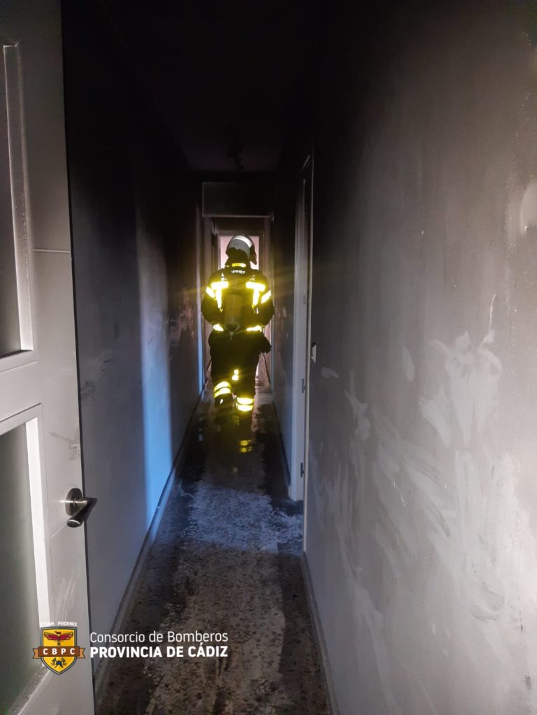 Incendio de una secadora en una cocina de Jerez sin daños personales