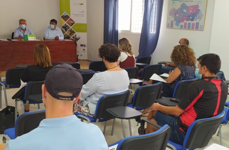 LA ASAMBLEA GENERAL DEL GDR SIERRA DE CÁDIZ APRUEBA LA CREACIÓN DE UN FORO PERMANTENTE DEL TEJIDO ASOCIATIVO DE LA SIERRA