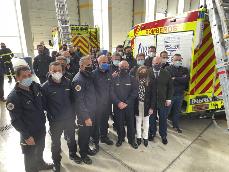 Irene García destaca el esfuerzo de la Diputación para contribuir en el servicio contraincendios de la provincia