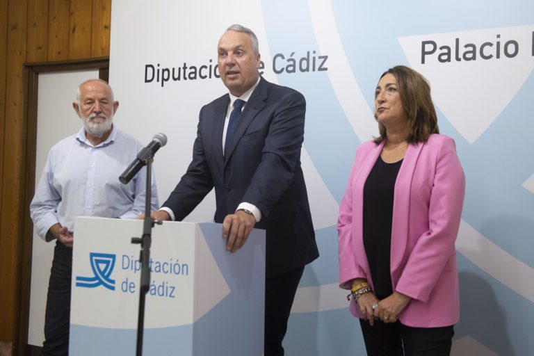Diputación, UGT y CCOO comparten su diagnóstico sobre la provincia y demandan medidas para crear empleo, comunicaciones y más protección social