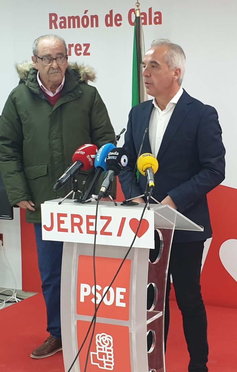 El PSOE considera que Moreno Bonilla quiere beneficiar a los más poderosos con el decreto sobre grandes superficies
