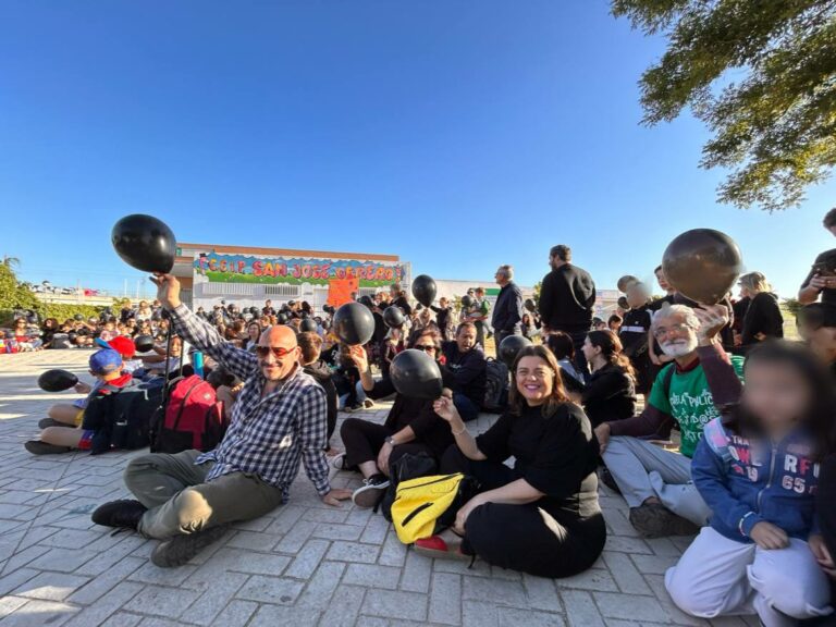 IU exige a la Consejería de Educación revertir la eliminación de la línea de infantil en el CEIP San José Obrero