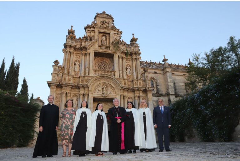 Bienvenida oficial a las Carmelitas Mensajeras del Espíritu Santo en el Monasterio de La Cartuja